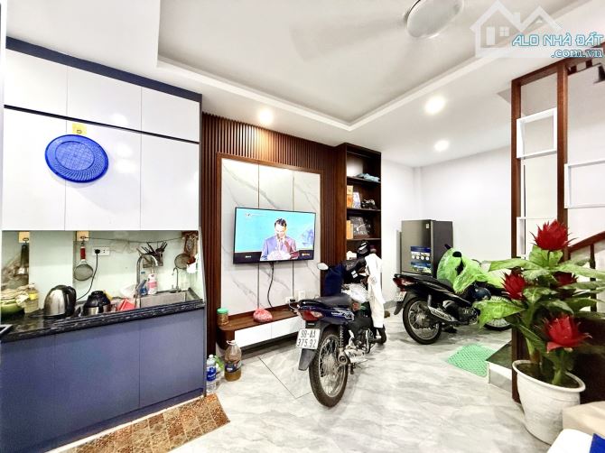 cẦN BÁN NHÀ ĐẸP TÂN MAI GẦN NHIỀU TIỆN ÍCH 33M5T 7,3 TỶ