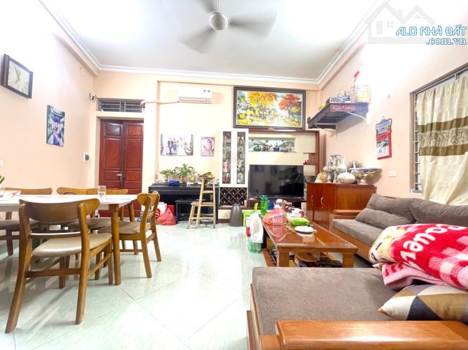 Bán nhà phố Mỹ Đình 56m2 x 5T, Ngõ sạch đẹp, full Nt ở ngay giá rẻ 6,2 tỷ.