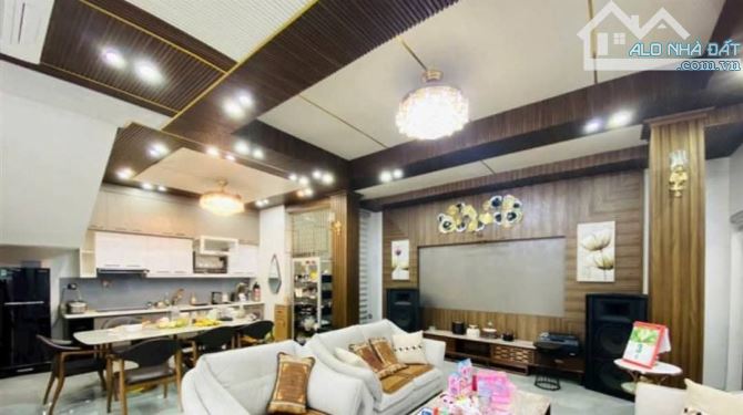 Bán Biệt thự 3 tầng tại Lê Hồng Phong , Thành Tô , Hải An Giá 11ty900