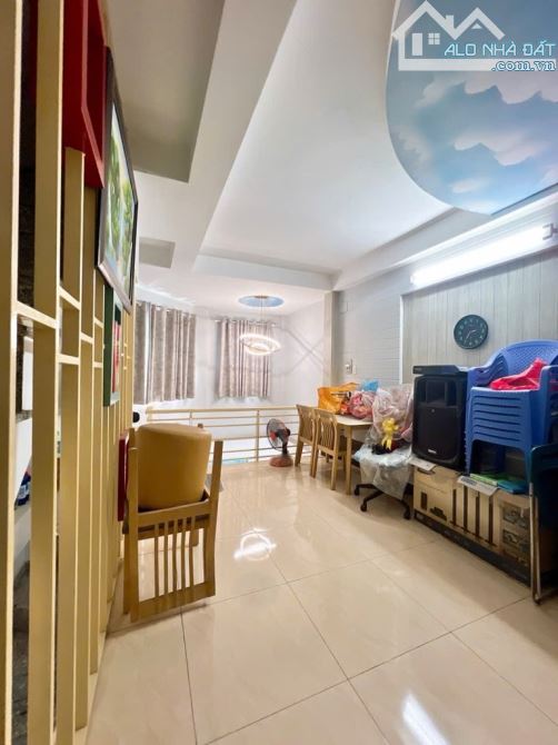 SÁT MẶT TIỀN ĐƯỜNG SỐ 8 – NHÀ 4 TẦNG BTCT ĐẸP NHƯ MỚI – Giá chỉ 4đ5