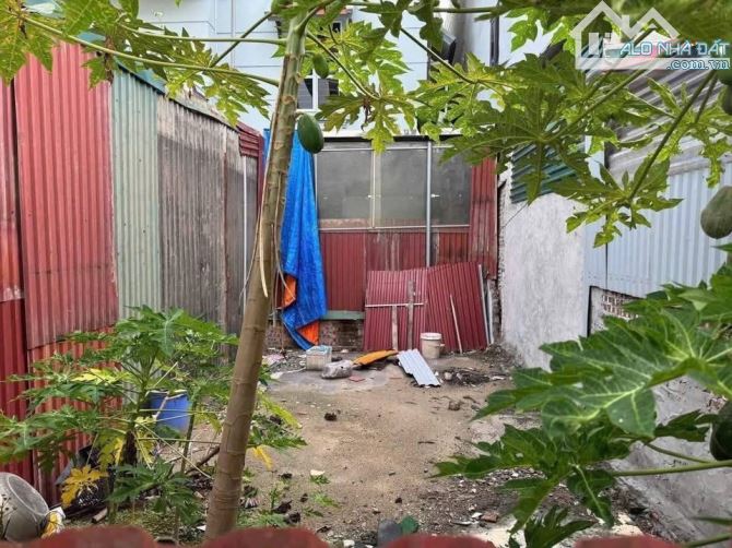 Bán đất Ngọc Trì- Vỉa hè ô tô tránh, 50m2- Chẵn 10 tỷ