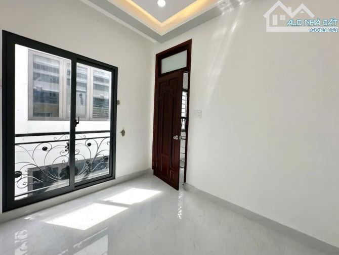 BÁN NHÀ FULL NỘI THẤT GẦN HXH ĐOÀN THỊ ĐIỂM - PN - NGANG KHỦNG 8.6M 4 TẦNG. CHỈ 8.6 TTR - 10