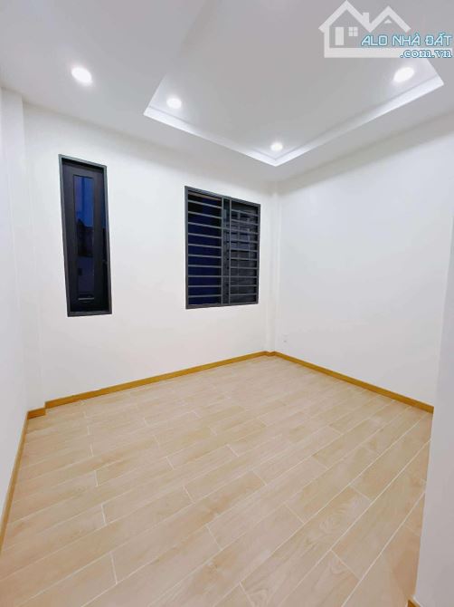 5.8 Tỷ -QUẬN 1 - TRẦN ĐÌNH XU- 5 TẦNG BTCT KIÊN CỐ - MỚI ĐẸP XÁCH VALI VÀO Ở NGAY - 10