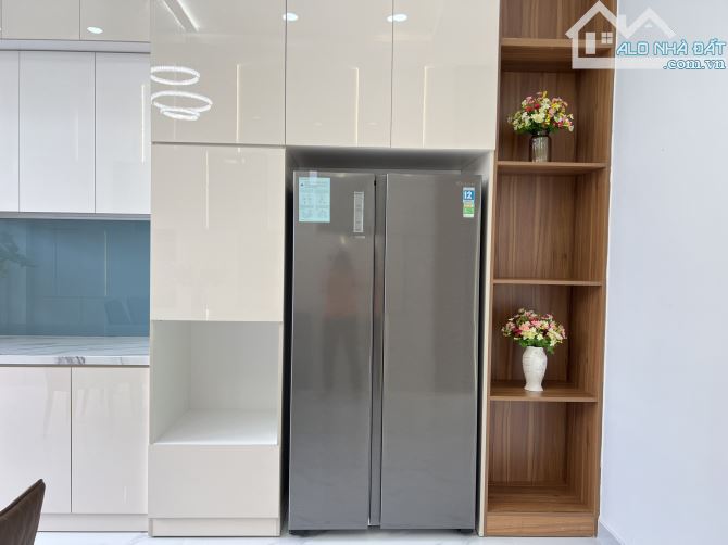 NHÀ KHU MẶT TIỀN CHỢ BÀ HOM CỦ TỈNH LỘ 10 3 LẦU DTSD GẦN 300M ĐIỆN NƯỚC ÂM VỈA HÈ RỘNG RÃ - 10