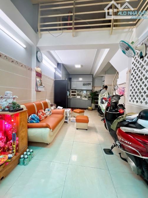 SÁT MẶT TIỀN ĐƯỜNG SỐ 8 – NHÀ 4 TẦNG BTCT ĐẸP NHƯ MỚI – Giá chỉ 4đ5 - 10