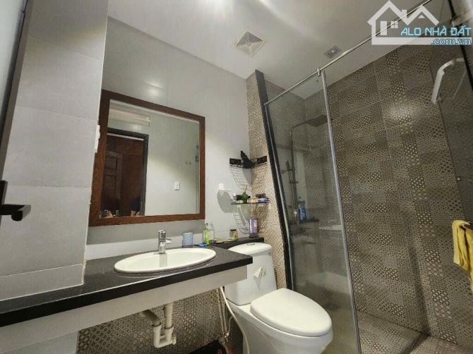 Nhà 4 tầng, Trần Trọng Cung. 100m2 - 5 phòng ngủ, Đường nhựa 6m. Nhỉnh 14 tỷ - 11