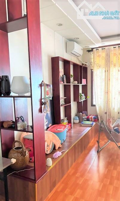 SÁT CHỢ MỸ AN & PHỐ AN THƯỢNG 4 tầng DƯƠNG THỊ XUÂN QUÝ hướng ĐÔNG - 1