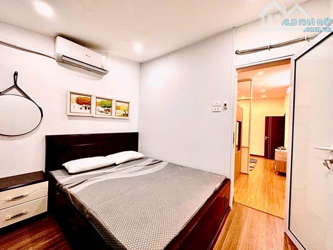 Nhà đẹp fun nội thất thái hà khách mua chỉ việc sách Vali về ở - 2