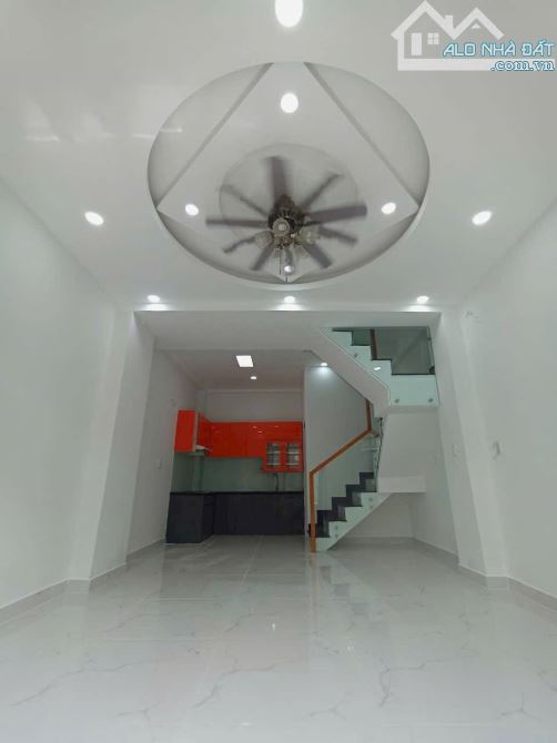 Bán nhà 1 lầu MT đường nhánh TCH34 P.Trung Mỹ Tây TP.HCM. - 1