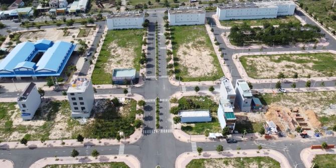 Nằm ngay trong KDC D2D Giá chỉ 2tỷ5 - Sát Chợ LỘC AN, gần Trường học, Trên trục đường DT76 - 4
