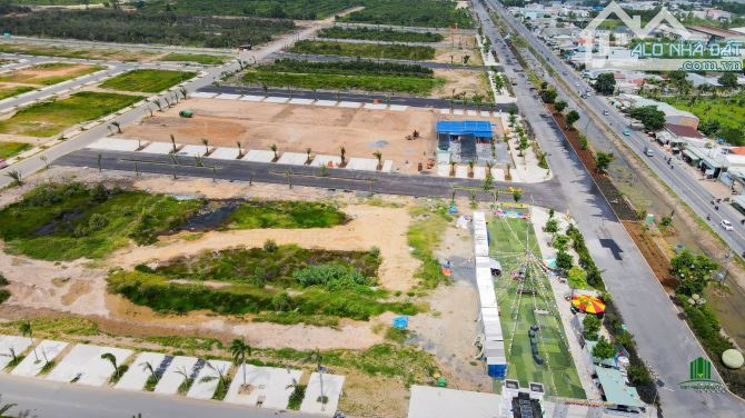 BÁN GẤP LÔ ĐẤT NGAY MT ĐT 824 -NGAY E-CITY TÂN ĐỨC-SHR-920TR/LÔ-HỔ TRỢ TRẢ CHẬM 0% LS - 1