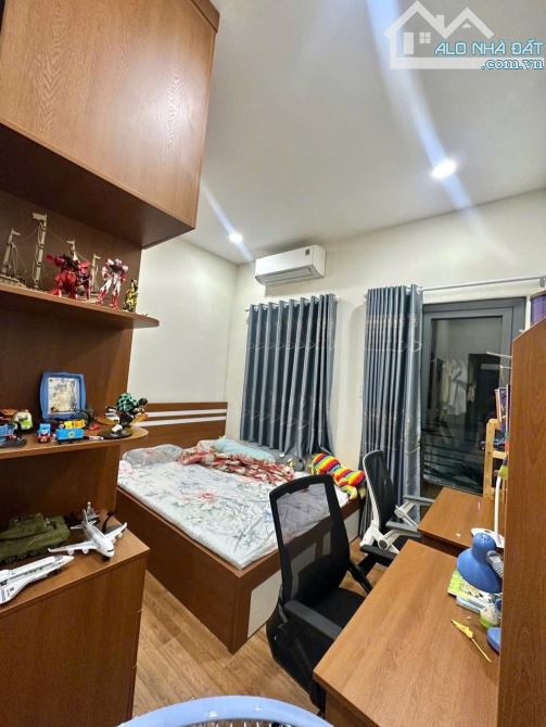 HẺM 4M- 60M2 -7 PN -3 TẦNG -SÂN THƯỢNG – HOÀNG HOA THÁM,BÌNH THẠNH –NHỈNH 7 TỶ - 1