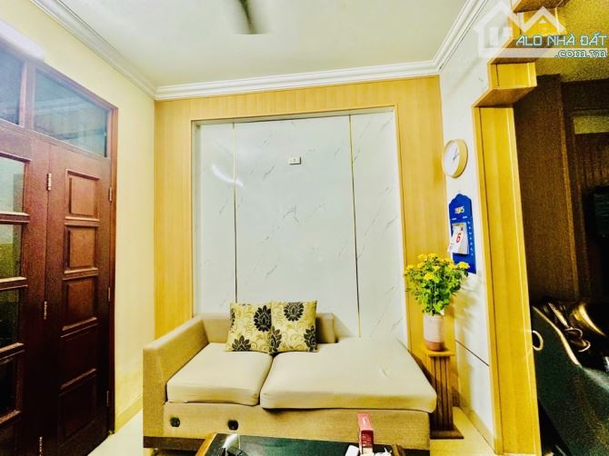 THÁI HÀ-TRUNG LIỆT -ĐỐNG ĐA- DT 61M2 -MT 5.3M  -LÔ GÓC - 5 TẦNG -GIÁ CHỈ 21 TỶ. - 1