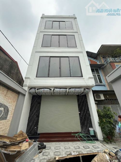 Cần bán nhà phố Nguyễn Văn Cừ, Long Biên 66m, 5 tầng , mặt tiền 5m, giá 9.8 tỷ - 1