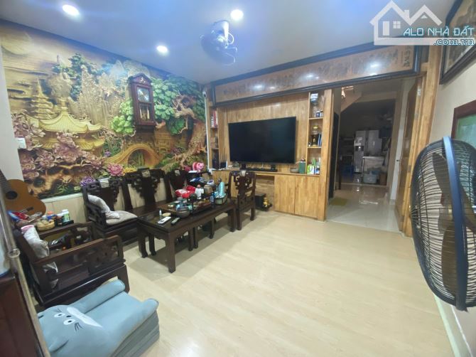 🚗 BÁN NHÀ HẺM XE HƠI TRẦN ĐÌNH XU – QUẬN 1 – DT 61M² – GIÁ CHỈ 18 TỶ - 1