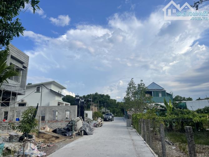 ĐẤT TRUNG TÂM PHÚ BÀI - SẠCH ĐẸP CẠNH ĐƯỜNG QUANG TRUNG - 1