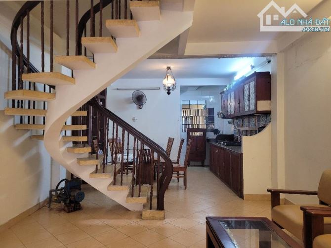 Nhà đẹp 4 tầng 3.9 x 15 sổ vuông , HXH Giáo xứ Bùi Phát - 1