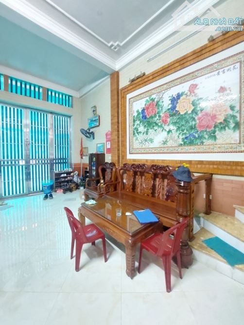 NHÀ ĐẸP PHÂN LÔ QUÂN ĐỘI – OTO TRÁNH – NGAY XUÂN LA – 43M² - 1