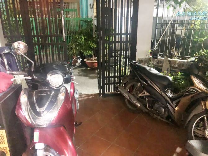 DÒNG TIỀN ỔN ĐỊNH, NHÀ 3 TẦNG HẺM XE HƠI TẠ QUANG BỬU QUẬN 8, 93M², NGANG 4.5M, NHỈNH 6 TỶ - 1