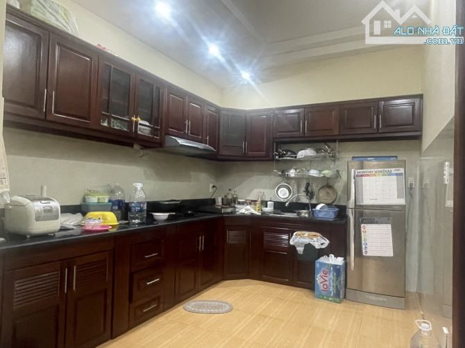BIỆT THỰ SIÊU ĐẸP - 3 TẦNG - CHỈ 18.5 TỶ - 1