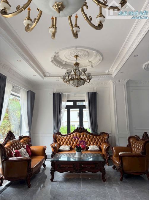CẦN BÁN VILLA CAO CẤP CÓ THANG MÁY VÔ LÀ KINH DOANH LƯU TRÚ ĐƯỢC LUÔN TẠI ĐÀ LẠT - 1