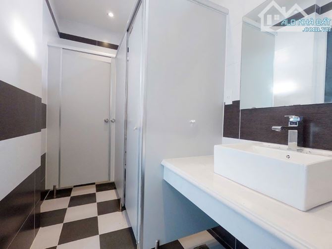 Bán Toà 150m x 7 tầng mặt Bùi Viện. Giá 29.5 tỷ - 1