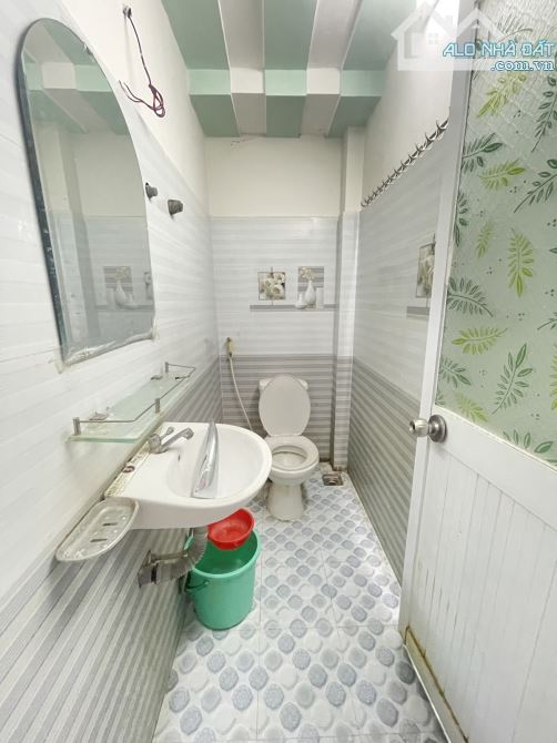 Bán Rẻ Nhà Hẻm Ô tô Vào Nhà, Âu Cơ Sát Khu Bàu Cát Đồng đen Tân Bình,41m2,2Tầng,Nhỉnh 5tỷ - 1