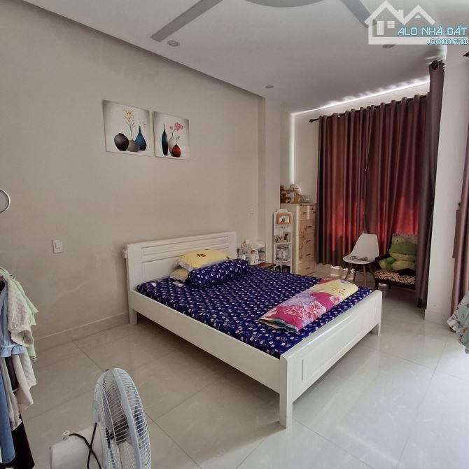 Bán nhà 3 tầng mê đẹp, ô tô đỗ cửa - Lê Cơ gần Núi Thành - Hải Châu - chỉ nhỉnh 6 tỷ - 1