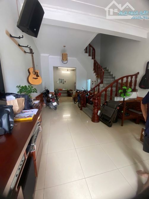 THƯỢNG THANH LONG BIÊN - VỊ TRÍ SIÊU ĐẮC ĐỊA -mặt ngõ tớ gấp đôi mặt phố -ô tô tải quay đầ - 1