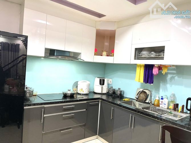 SIÊU PHẨM NHÀ 3 TẦNG MÊ LỆCH – NỘI THẤT SANG – GẦN LÔ GÓC – MẶT TIỀN 10.5M TRUNG TÂM - 1
