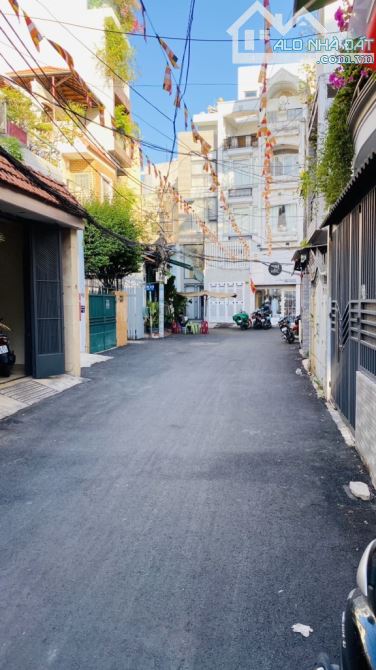 Bán Nhà TT Quận 3 HXH Vị Trí Đẹp - 1