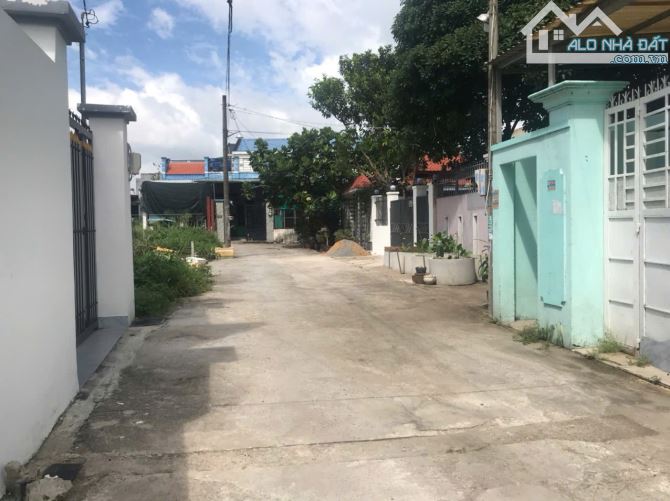 CHỈ 16TR/M2. LÔ ĐẤT 555M2 HXT. VỊ TRÍ ĐẸP CÁCH 50M RA MT TÂN HIỆP 4. SHR FULL THỔ - 1