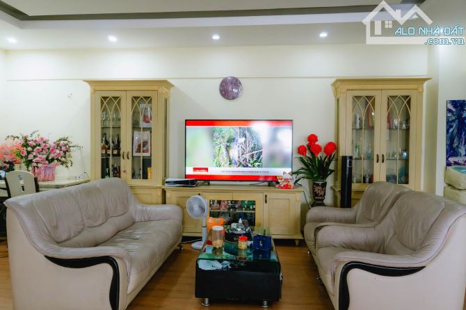 Bán CC 3PN, 2WC, 186m2 tại 101 Láng Hạ, Đống Đa, Hà Nội, giá tốt, hàng hiếm - 1