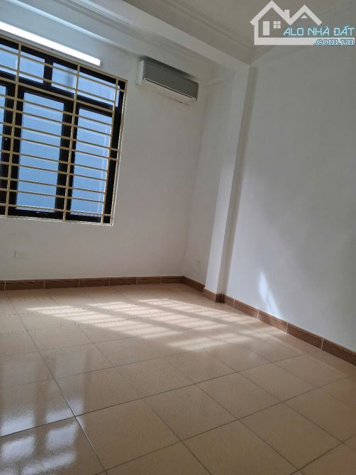 BÁN NHÀ TỨ HIỆP 38M 3 TẦNG DÂN XÂY 50M Ô TÔ DỪNG ĐỖ TIỆN ÍCH SẴN CÓ GIÁ 5.8 TỶ - 1