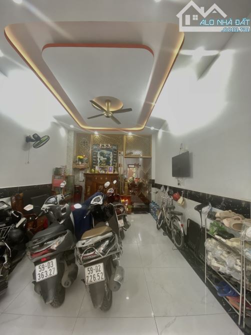 Bán Nhà Hẻm Ô Tô Bình Thành, Khu Phân Lô, 4 Tầng, 5 PN Nhỉnh 5 Tỷ TL - 1