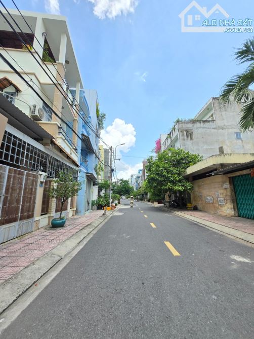 BÁN BIỆT THỰ PHỐ 4Tầng (8x12m)6PN - KDC THĂNG LONG BÌNH TÂN - XE HƠI TRÁNH -Chỉ:12.6Tỷ -SH - 1