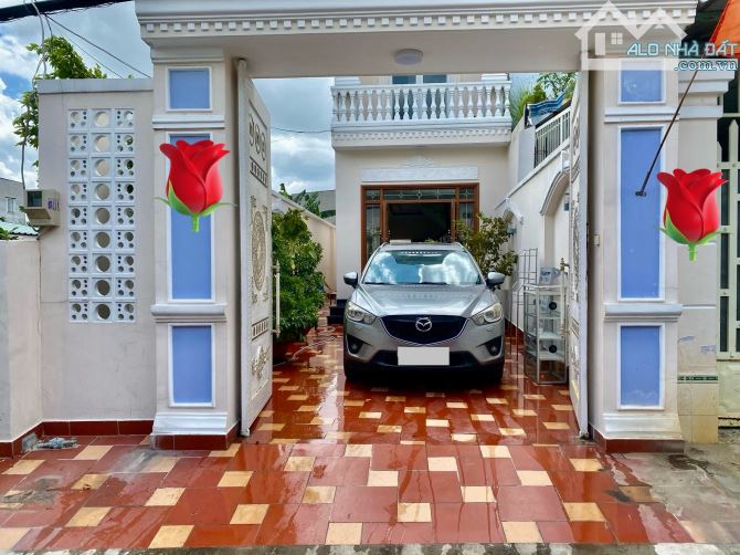 NHÀ 3 TẦNG MẶT TIỀN ĐƯỜNG - NGAY LÃ XUÂN OAI - GẦN VỚI LÊ VĂN VIỆT - 125M2 - 8 TỶ NHỈNH - 1