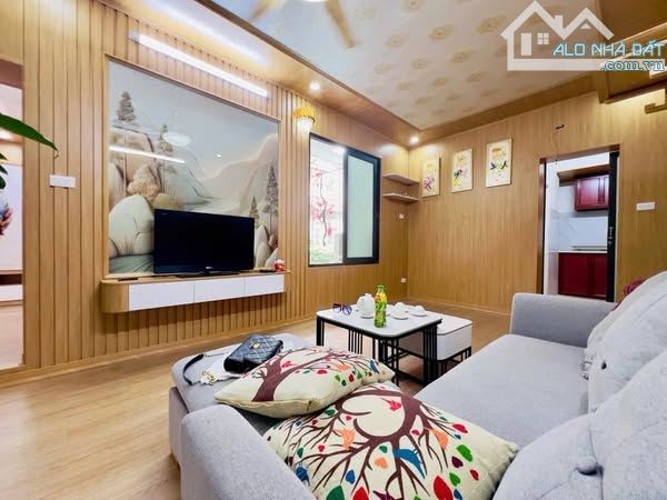 BÁN CĂN HỘ TẦNG 2 TT QUỲNH MAI, 3N, full nội thất - 1