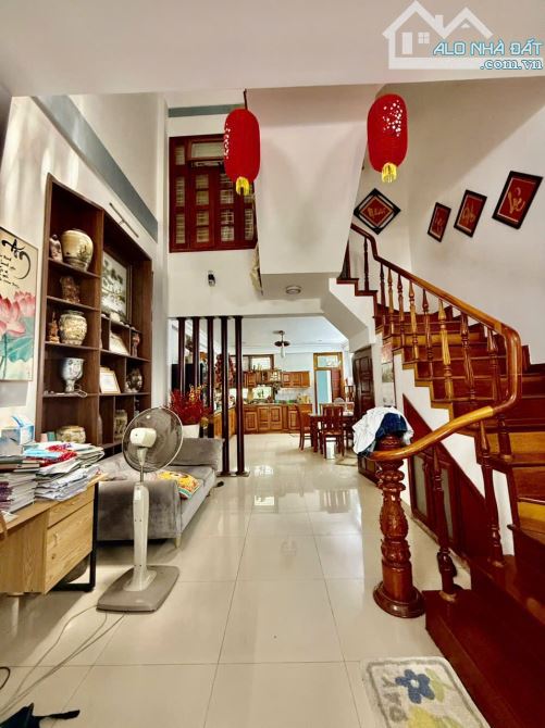 BIỆT THỰ 3 TẦNG ĐƯỜNG 5M5 NÚI THÀNH -HẢI CHÂU- VỊ TRÍ VIP-NGAY DUY TÂN. - 1