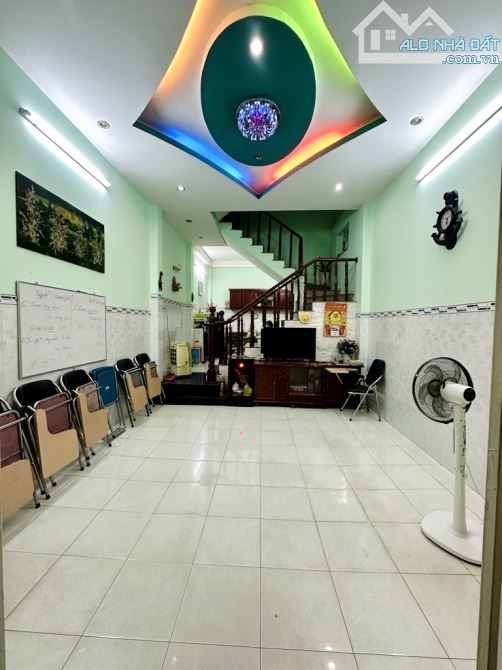 Bán nhà hẻm ô tô, khu vip Tây Thạnh, Lê Trọng Tấn , Tân Phú, 48m2, 3 tầng, giá 5,63 tỷ TL - 1
