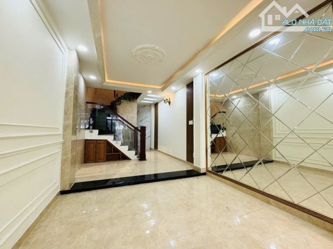 🏡 NHÀ MẶT TIỀN ĐỘI CUNG Q.11 – 6 TẦNG – DOANH THU 400TR/NĂM – CHỈ 12.8 TỶ! - 1