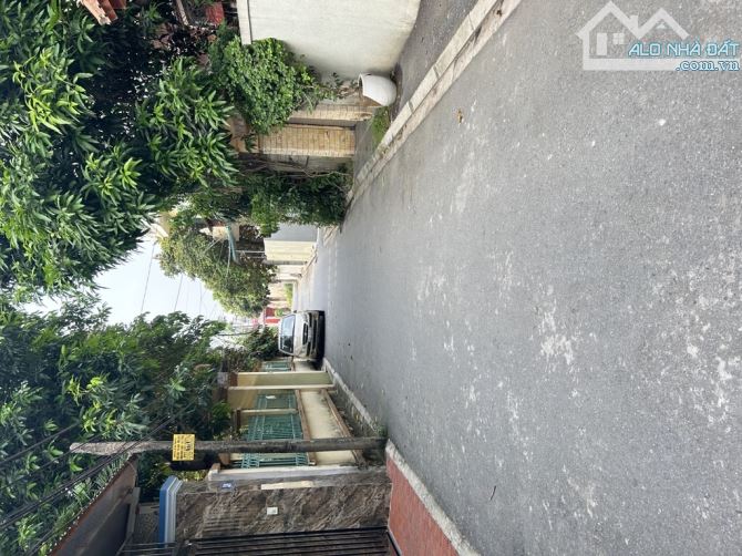 Bán đất Đông Dư - Gia Lâm 50m trong đê, ô tô đỗ cửa, 5m ô tô tránh, chỉ 3ty - 1