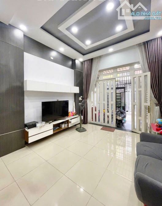 Bán nhà hẻm xe hơi thông gần mặt tiền đường Linh Đông, Thủ Đức. 100m2, 7.99 tỷ. - 1