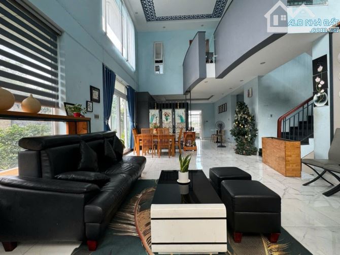 Bán BIỆT THỰ Mặt tiền đường số 10 View Sông SG Hiệp Bình Chánh 490m2 Giá 45.5 Tỷ - 12