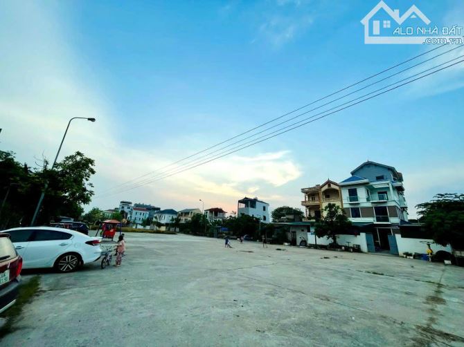 Chị Lan gửi bán nhà 5 tầng Liên Mạc – mặt tiền 4.3m cực thoáng giá tốt nhất khu vực - 2