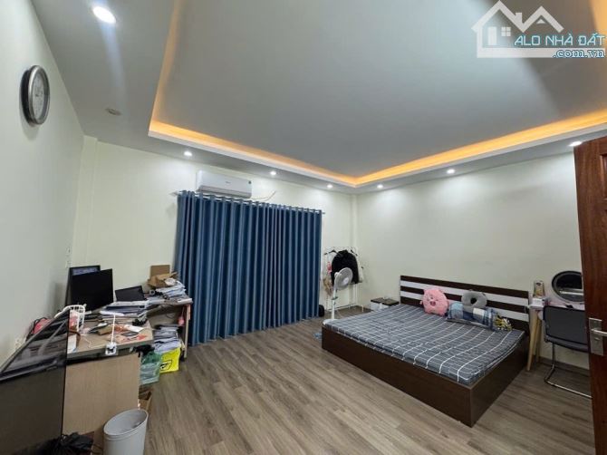 Bán nhà Khu Phân Lô Yên Lạc, Quận Hai Bà Trưng, Ngõ thông siêu rộng, 40m2x5 Tầng Sổ vuông - 2