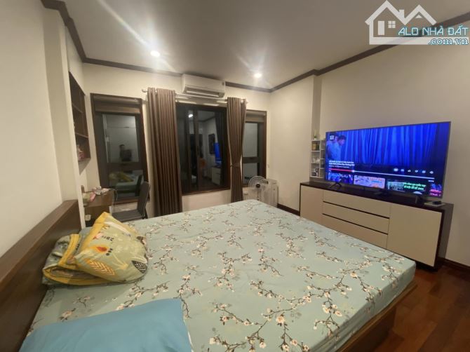 BÁN BIỆT THỰ PHỐ TÂN MAI GẦN HỒ ĐỀN LỪ, ĐƯỜNG Ô TÔ RỘNG, HAI THOÁNG, Ô CHỜ THANG MÁY. - 2