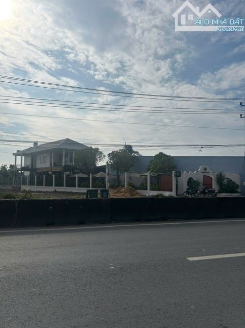 Bán đất mặt tiền đường ĐT 824, xã Lương Bình, huyện Bến Lức, Long An (nay là Thạnh Lợi) - 2