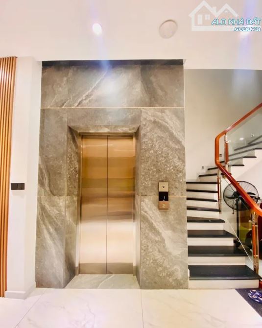 CHỈ 18.5 TỶ! NHÀ VIP 4 TẦNG THANG MÁY, 5X17, FULL NỘI THẤT CAO CẤP ĐƯỜNG C1, TÂN BÌNH - 2