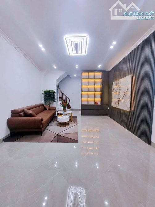 𝐒𝐈Ê𝐔 𝐏𝐇Ẩ𝐌 𝟑 𝐌Ặ𝐓 𝐓𝐇𝐎Á𝐍𝐆 – 𝟔 𝐓Ầ𝐍𝐆 𝐓𝐇𝐀𝐍𝐆 𝐌Á𝐘 – Ô 𝐓Ô ĐỖ 𝐂Ử𝐀 - 2